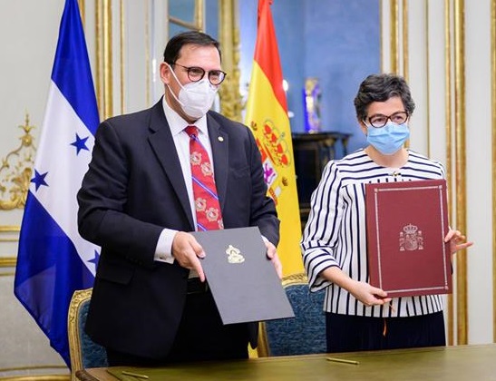 firma acuerdo España y Honduras