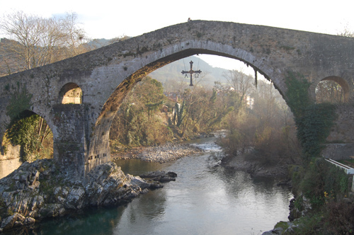 Puente de Cangas de Onis