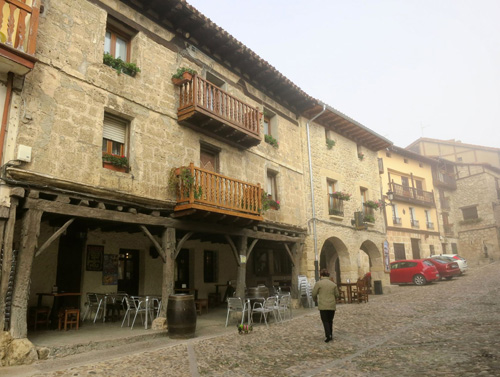 Frías (2)
