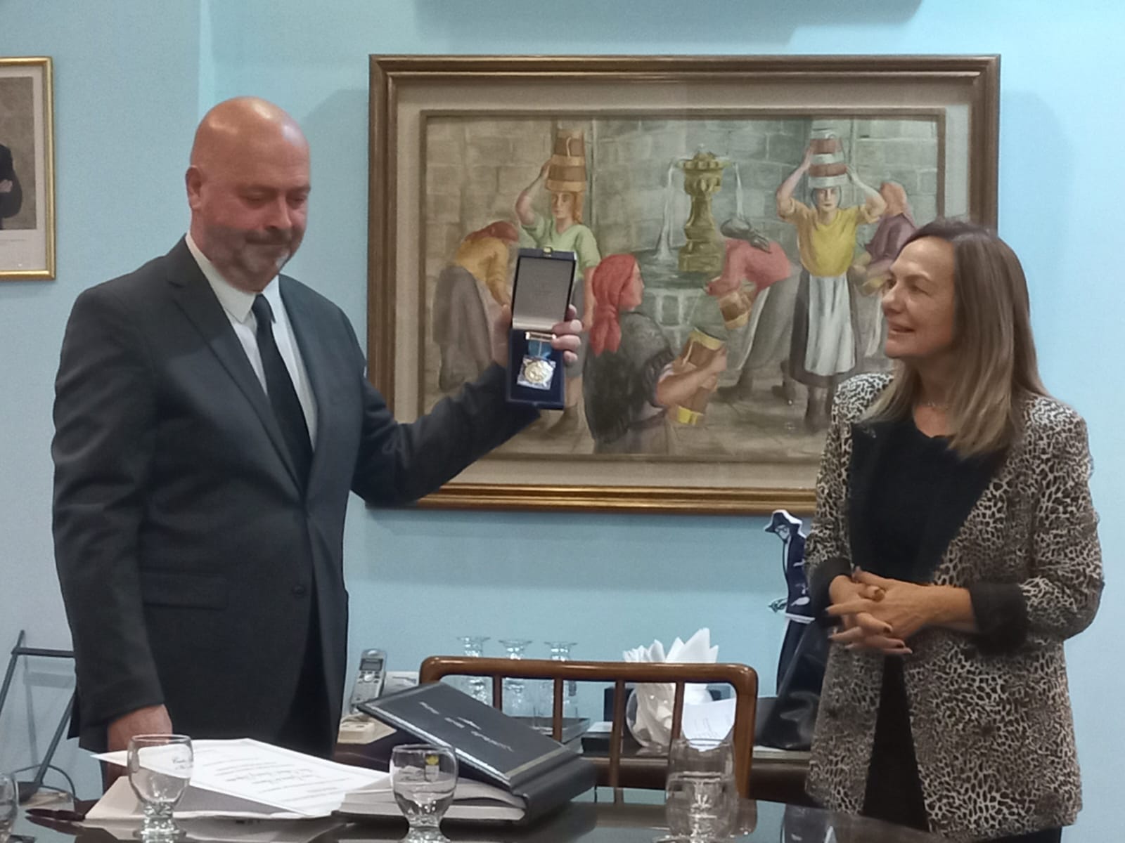 Medalla a la casa de Galicia en Buenos Aires