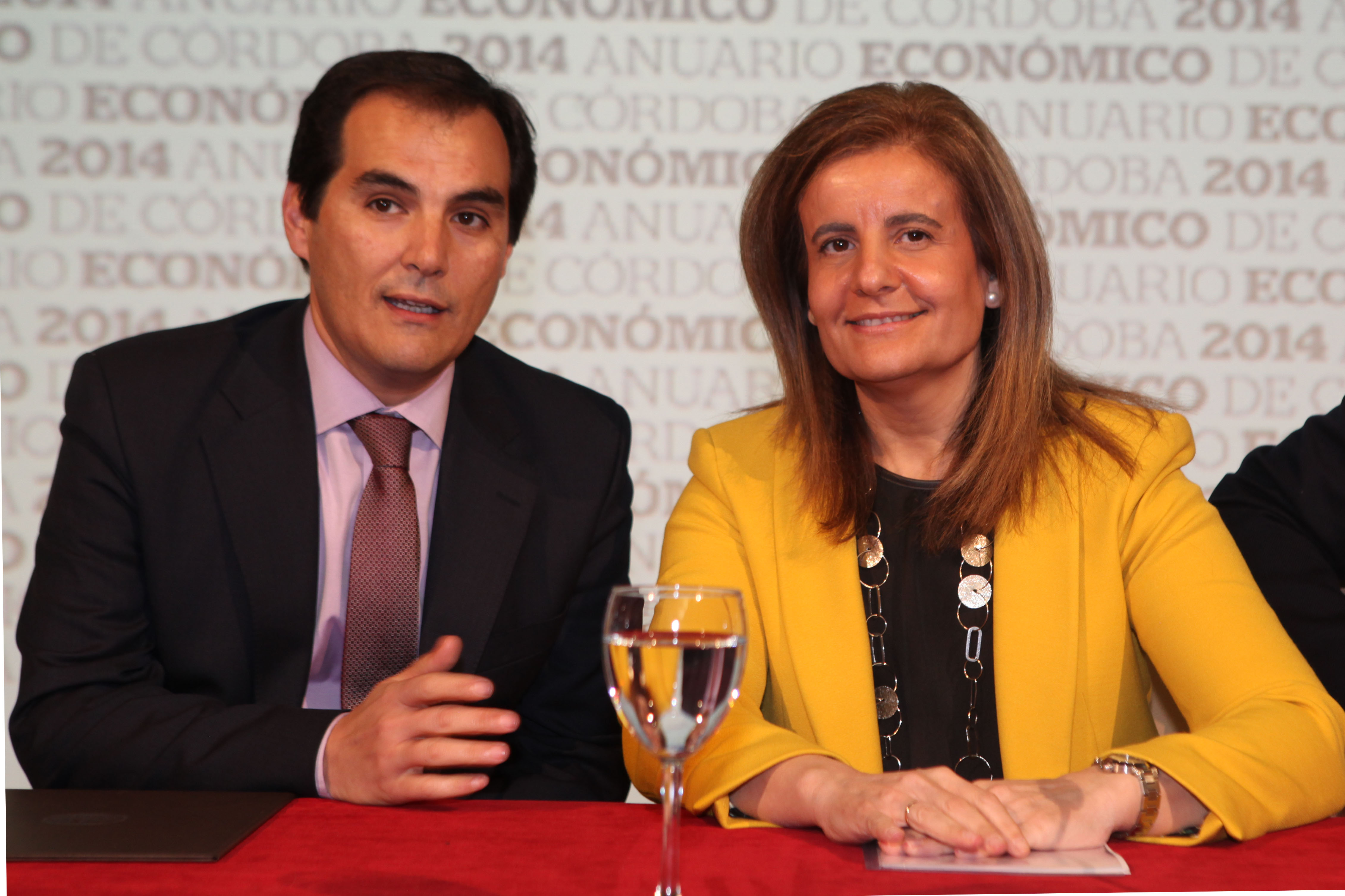 La ministra de Empleo y Seguridad Social con el Alcalde de Cordoba