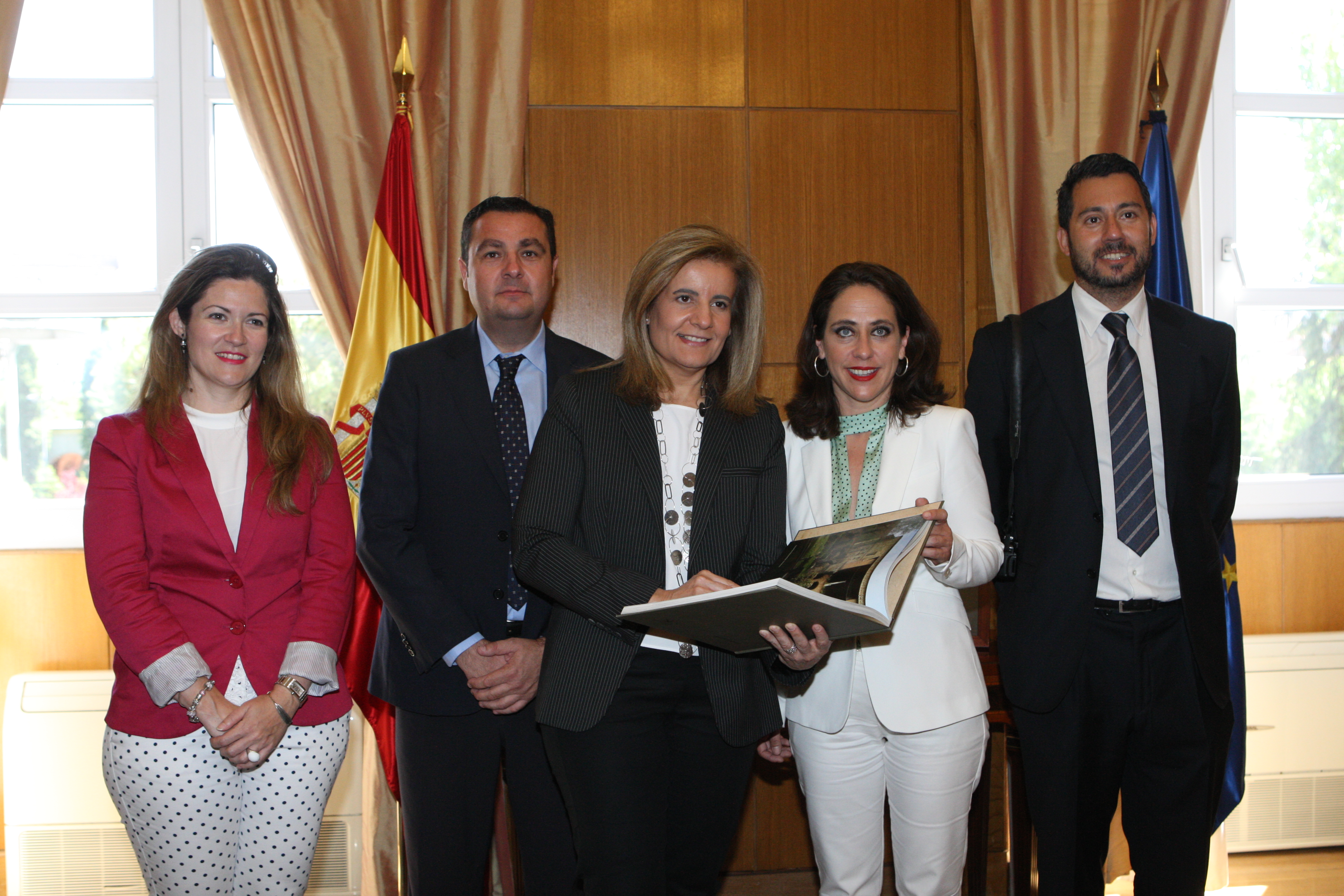  El Ministerio de Empleo y la Junta de Extremadura firman un convenio para el fomento de la contrata