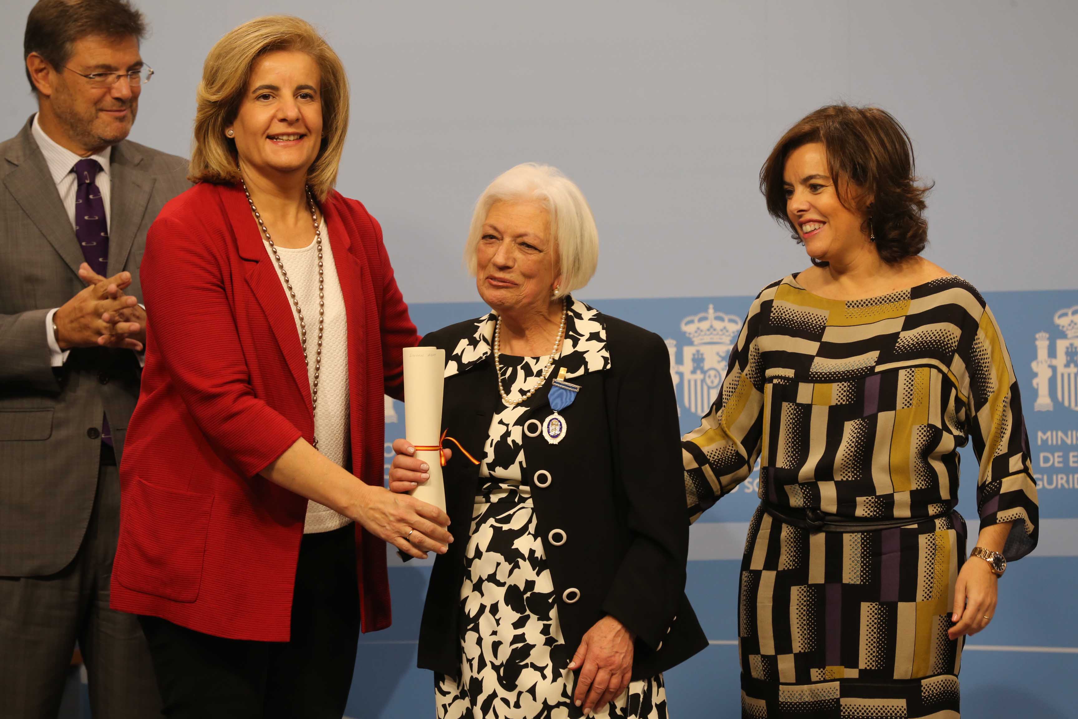  Fátima Báñez entrega 7 Medallas de Plata al Mérito en el Trabajo